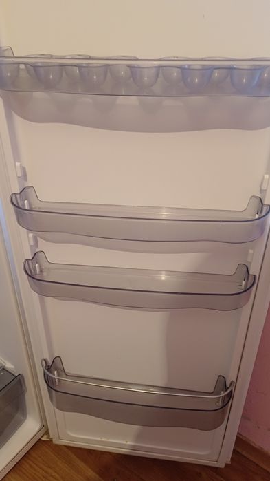 Продам рабочий холодильник