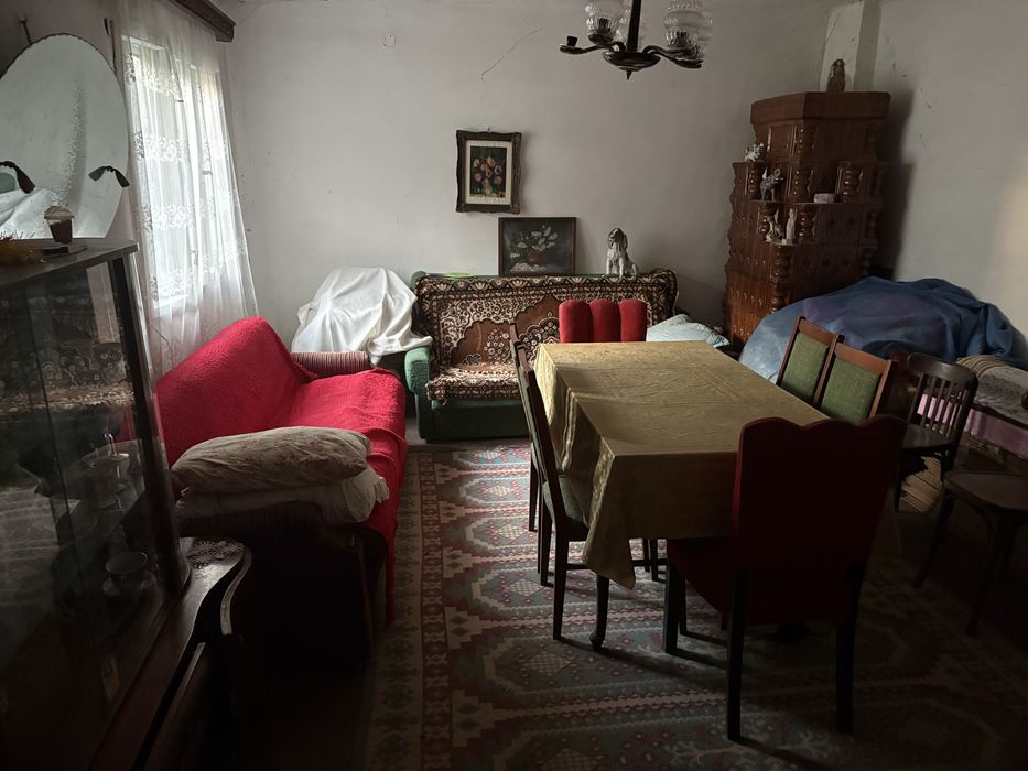 Teren si casa de vanzare