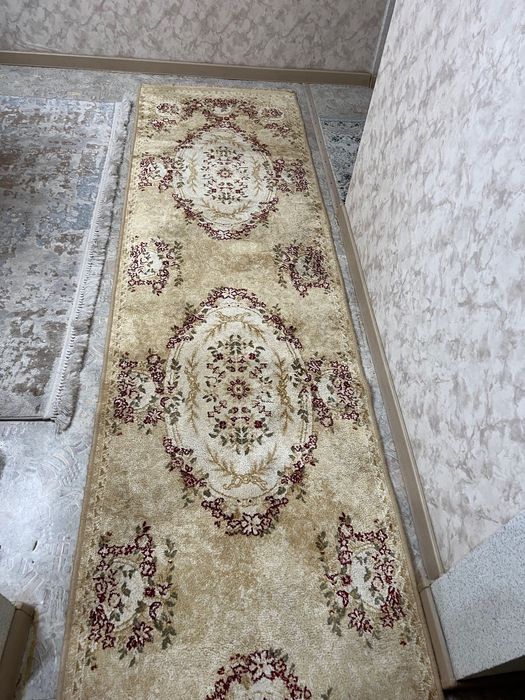 Шелковая ковровая дорожка