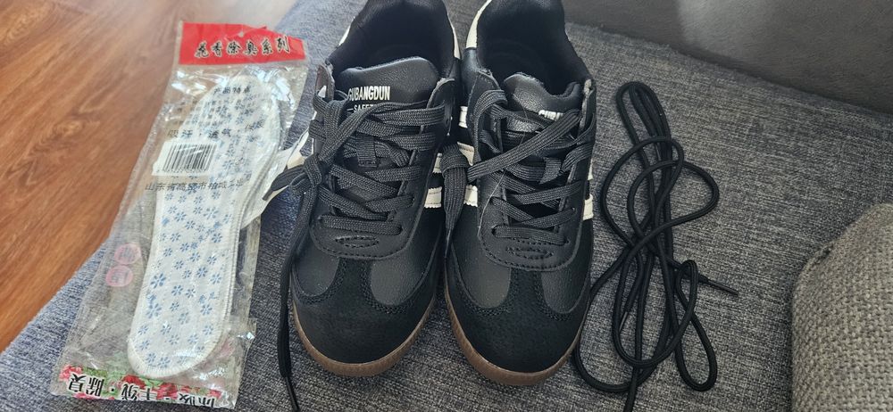 Детская обувь новая