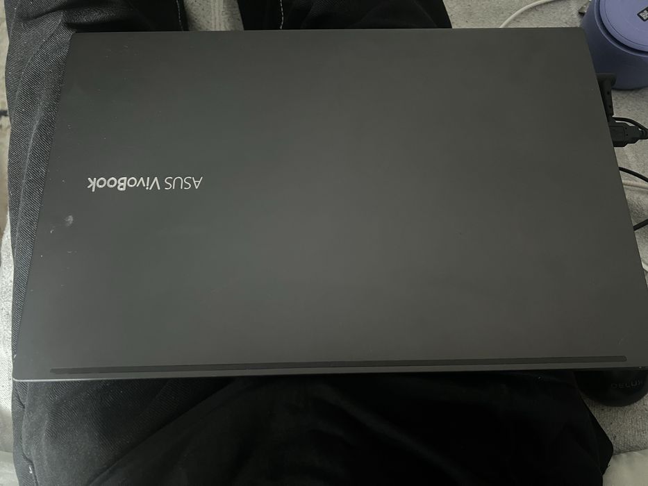 Asus VivoBook ноутбук