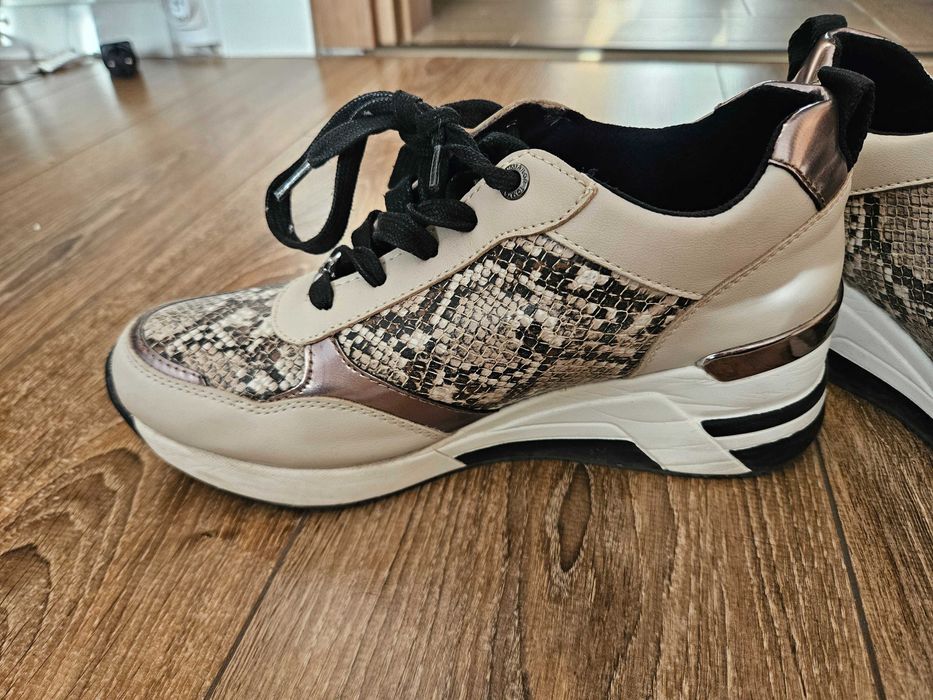 Обувки Tom Tailor