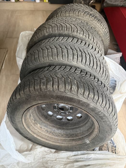 Зимни гуми с джанти 14 Форд Ford