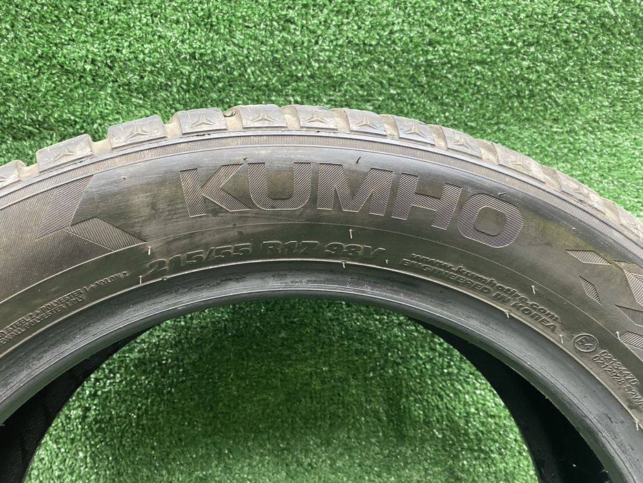 Set 2 anvelope iarna Kumho WinterCraft wp52 215 55 R17 98V 7,4mm 3424