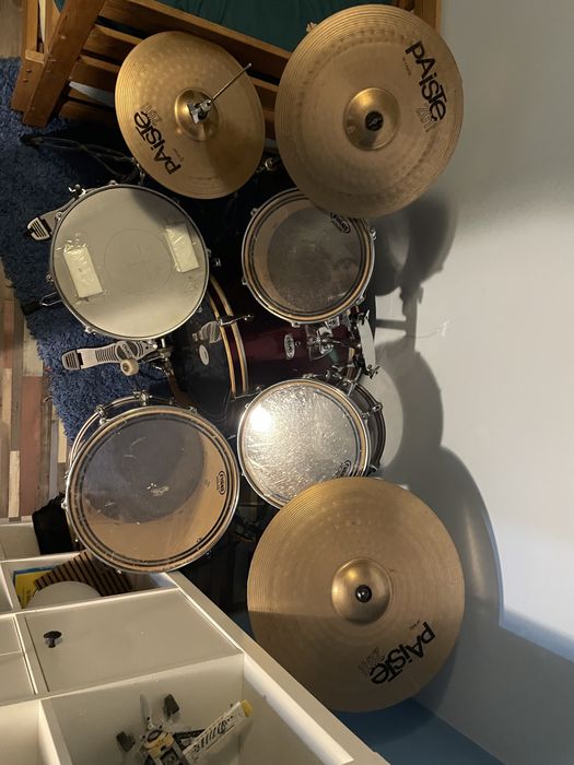 Tobe acustice in stare foarte buna + Set bete si altele