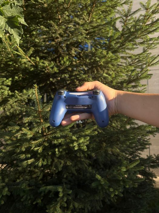Джойстики для Playstation4 срочно