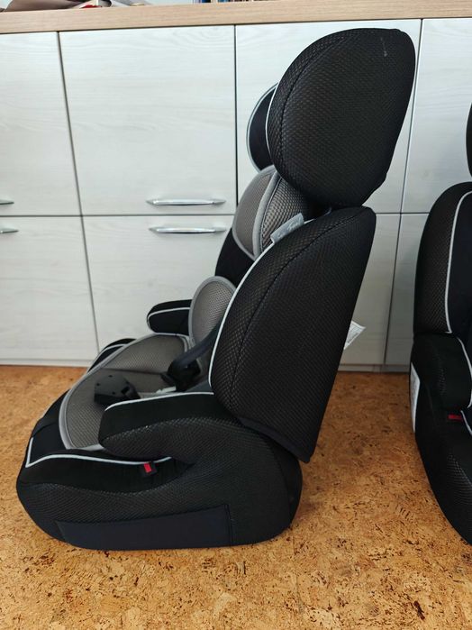 Седалка за кола 9-36 кг