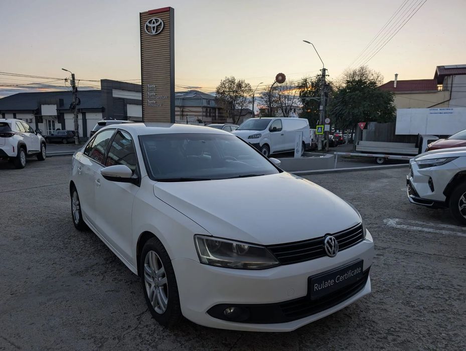 Volkswagen Jetta Masina in perfecta stare de functionare.