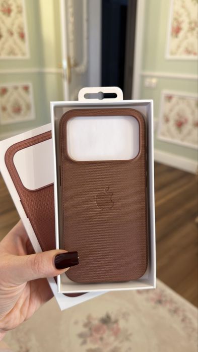 Чехол на iphone 17 pro