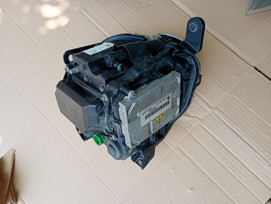 Far faruri xenon Skoda Rapid Fiat 500 Audi A3 BMW X5 E70