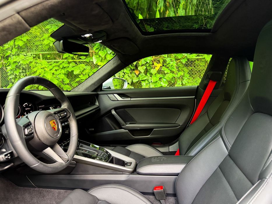 Porsche 911 Porsche Carrera S, fabricație noiembrie 2023, persoana juridica