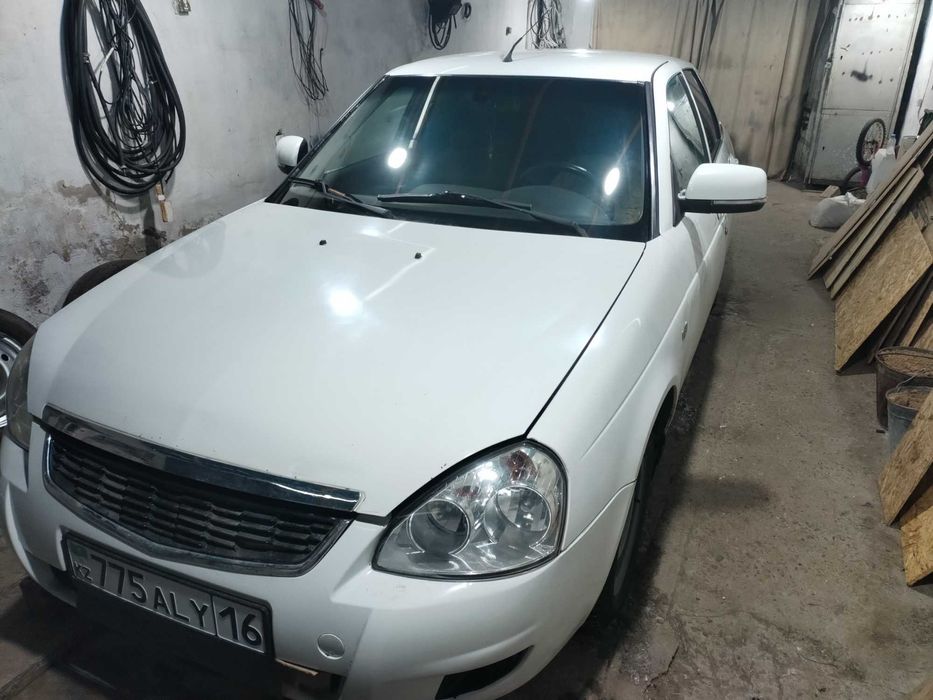 Лада приора 2172