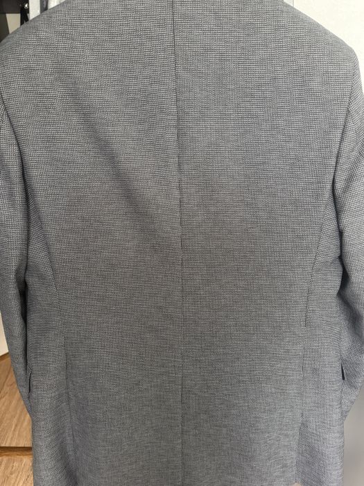 Продам мужской костюм