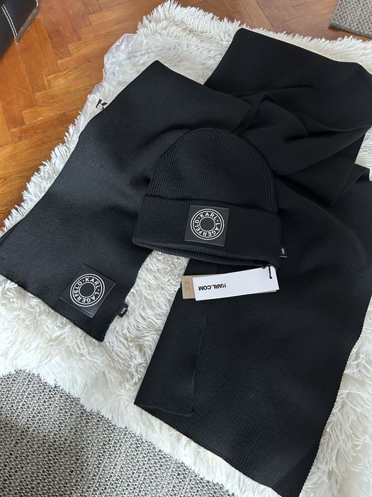 Set sapca fular Karl Lagerfeld