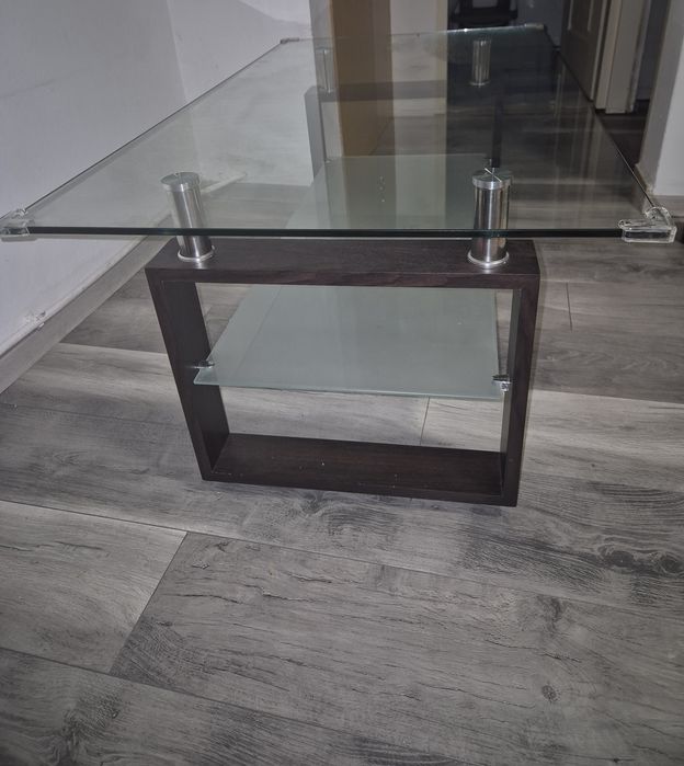 Masa de sticla cu roți