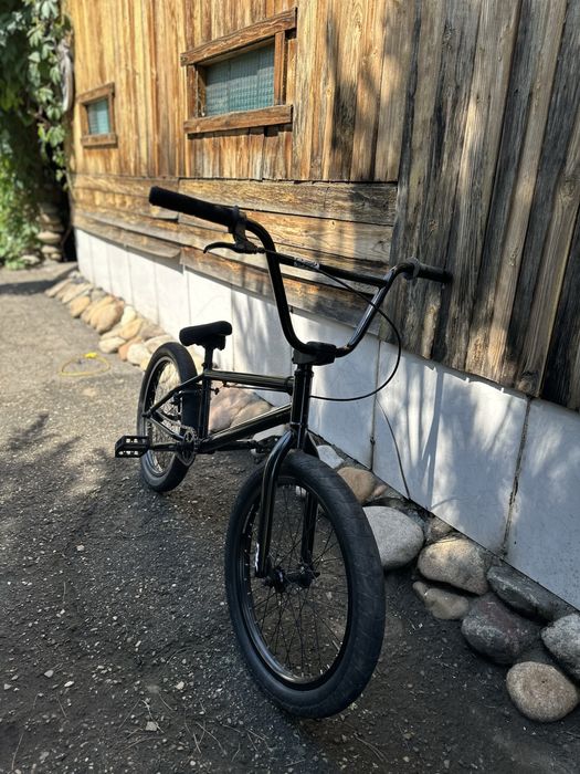 Велосипед трюковой BMX