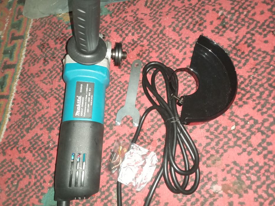 Svarichni apparat,bolgarka, perforator,shurpavyor sotiladi.Yangi