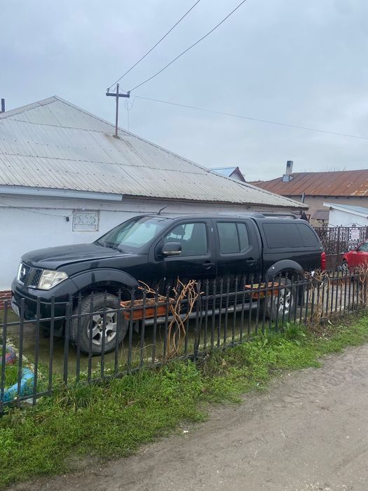 Vând Nissan Navara D40 motor defect