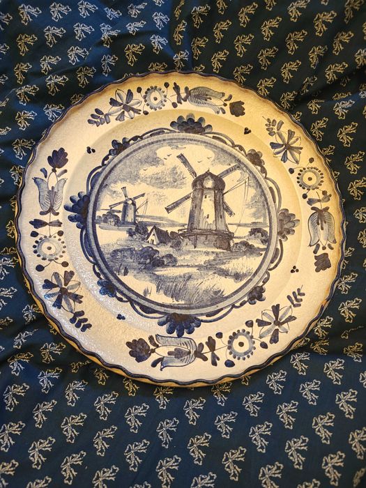 Delftа антикварна чиния за стена