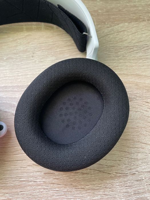 Слушалки SteelSeries Arctis 3