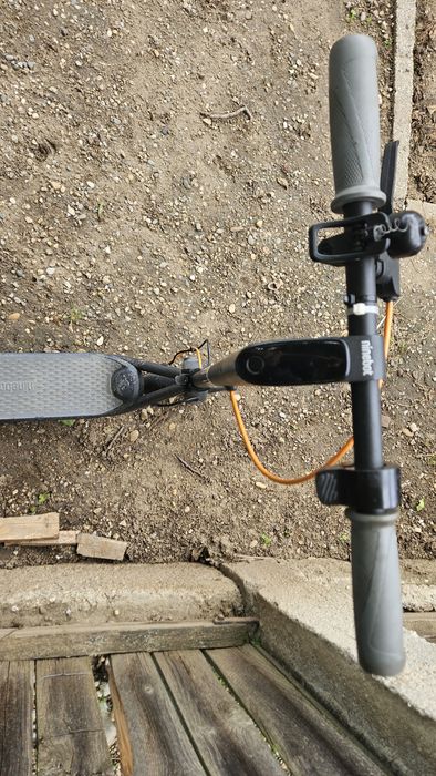 Trotineta ninebot F30D