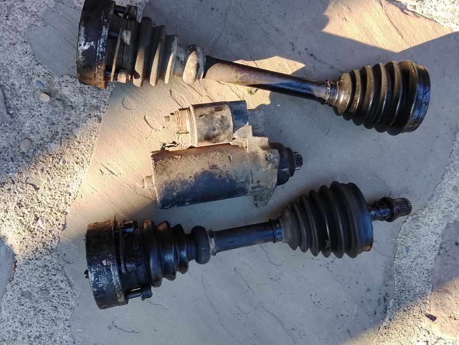 Vând planetare și electromotor wv t4