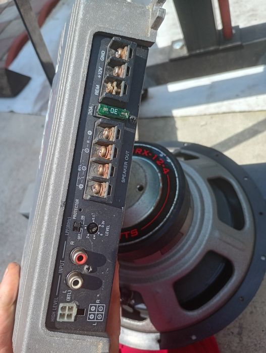 Vând statie +difuzor subwoofer