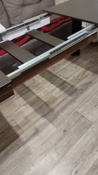 Продам раздвижной стол