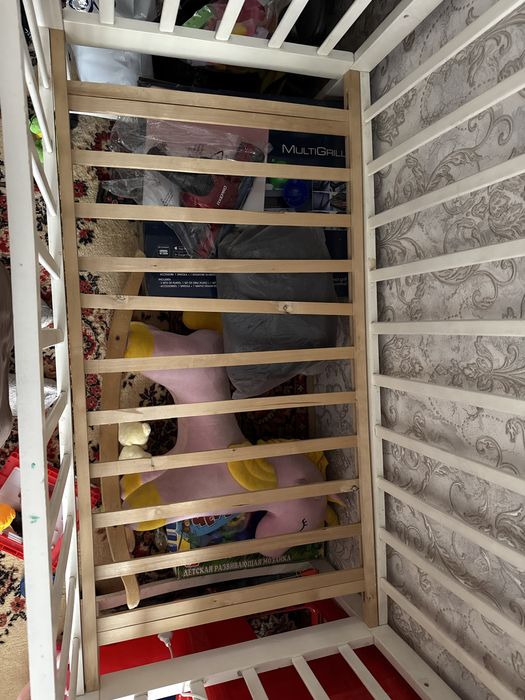 Продам детскую кроватку