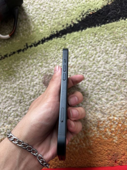 Iphone 14 акб 89% 128 гб