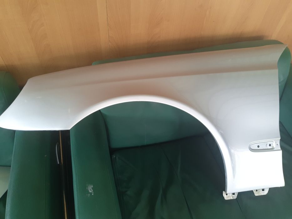 На мерс w211 капот,  крыло и т. Д