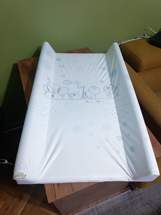 Твърда подложка за повиване Lorelli