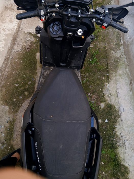 Skuter  sotiladi – Tank 150cc (2025)

Model: Tank
Yili: 2025
Motor: 15