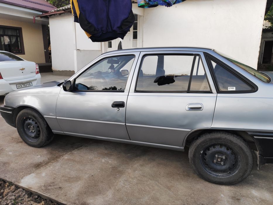 Продаю машину цена договорная