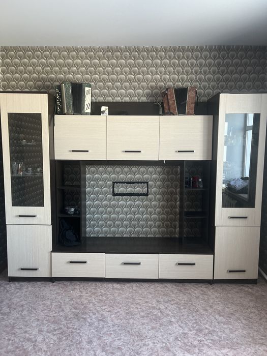 Продам стенку в хорошем состоянии