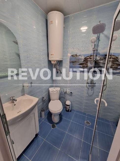 Дава се под наем Двустаен апартамент в Варна, Галата - 67 кв.м за 425 € - Снимка #4