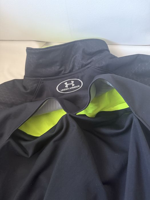 Geaca alergare fitness under armour