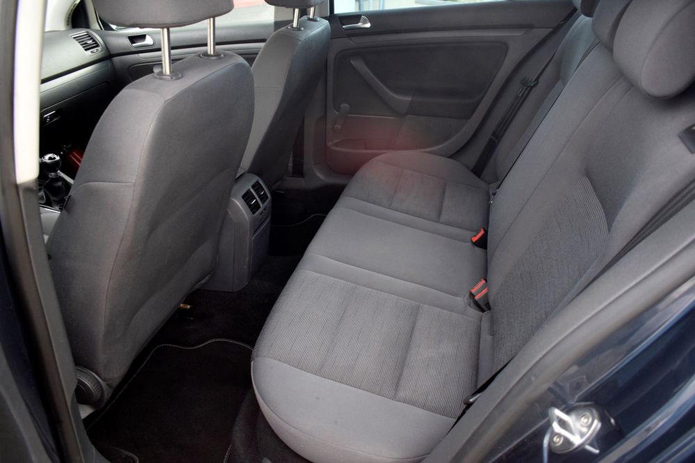 Volkswagen Golf V - Hatchback 1.9 Diesel