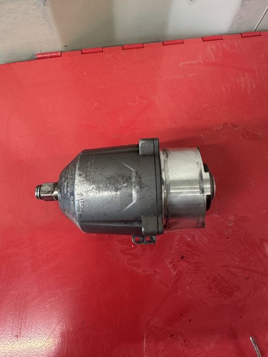 Milwaukee 1/2 гайковерт на части