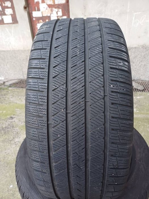Всесезонни Гуми 275/40/21 107Y
