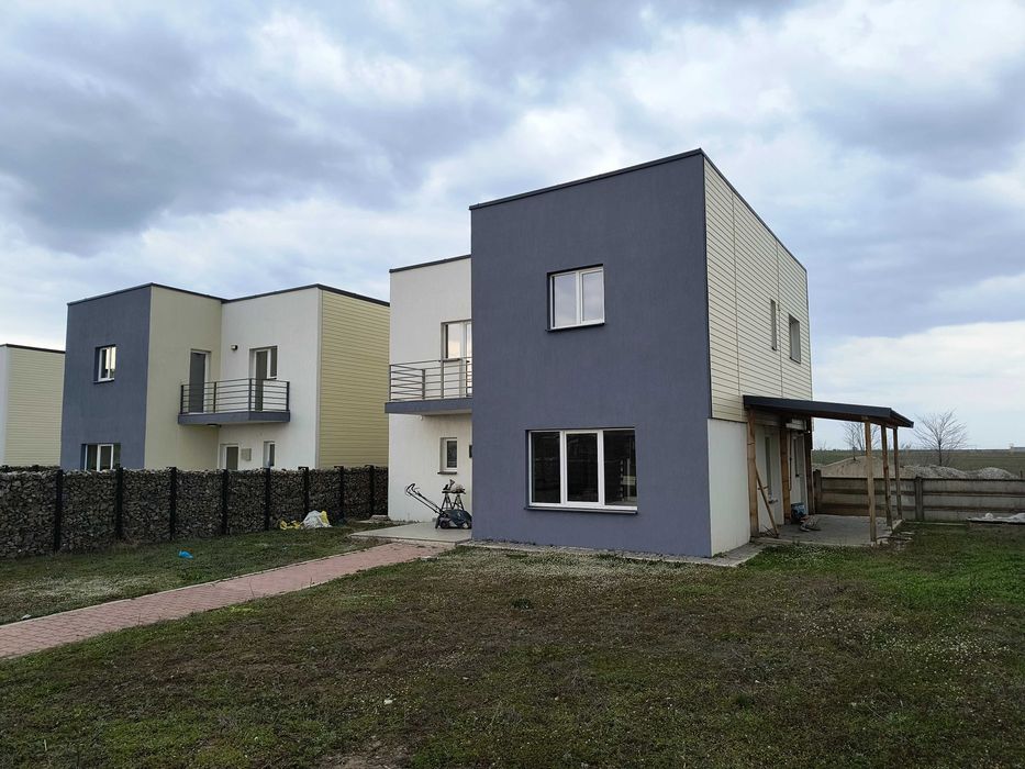 Casa 4 camere, posibilitate rate la dezvoltator, 3 bai (gaze, apa)