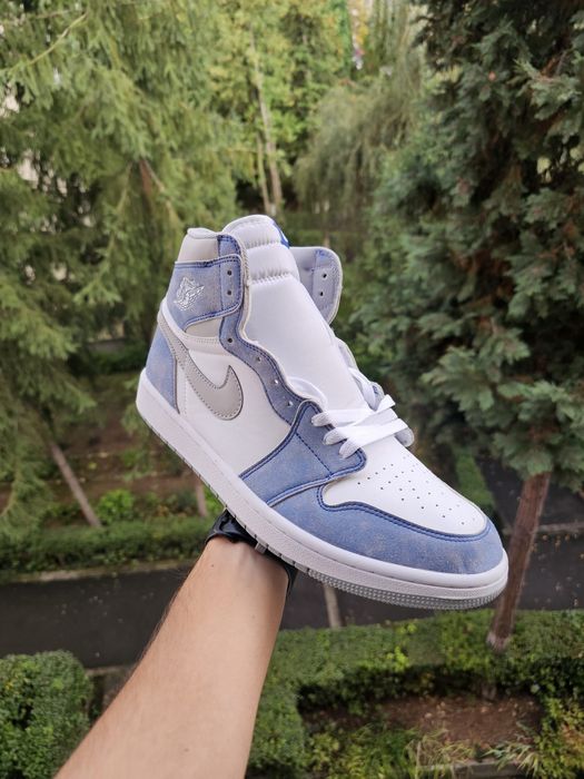 Air Jordan 1 High Hyper Royal 41 44