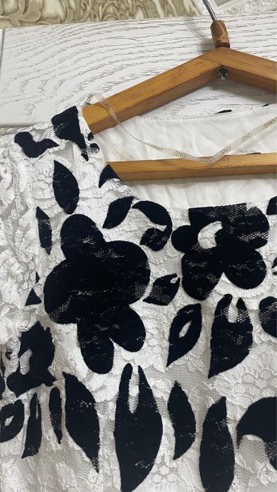 Платье белое гипюровое