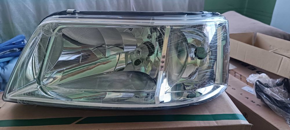 Фар  Електрически VW T5