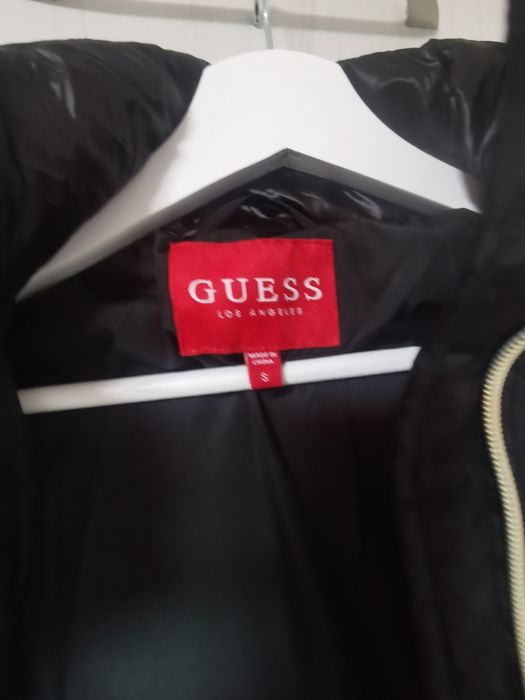 Зимно дълго яке Guess