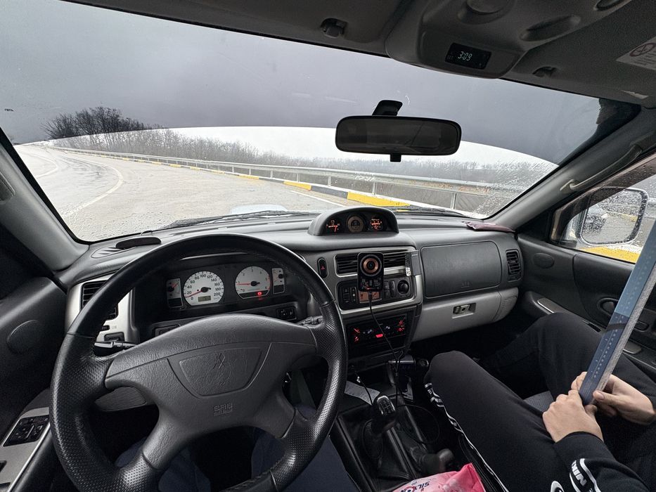 Mitsubishi pajero sport 2.5 d