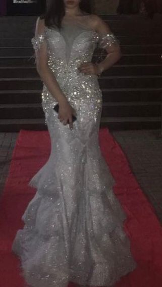 Вечернее платье