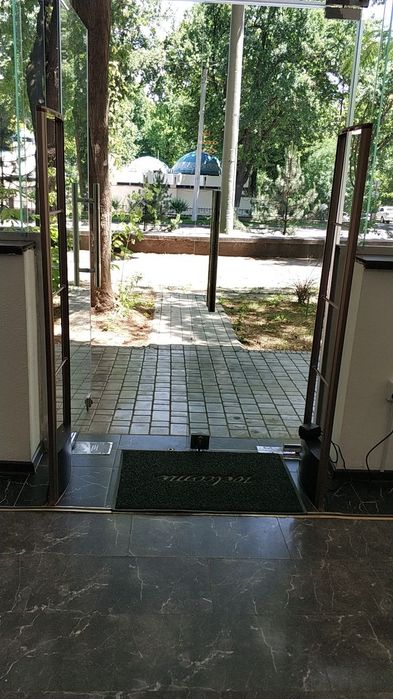 Противокражные радичастотные ворота.