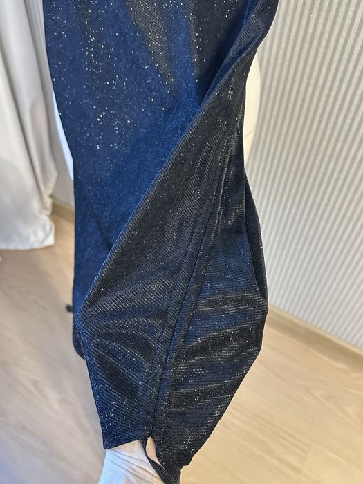 Блестящее платье с корсетом