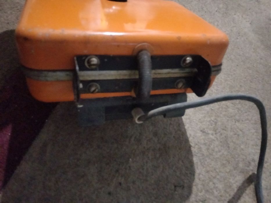 Вафельница в хорошем состояний